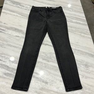 Jessica’s Simpson uptown high rise skinny jean